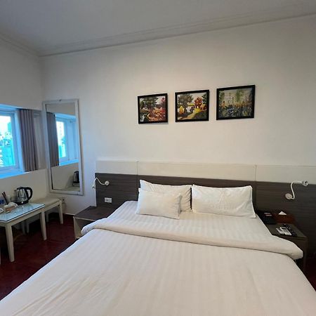 A25 Hotel - 19 Bui Thi Xuan Хошимин Экстерьер фото